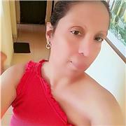 El profesor de Turismo imparte clases a los jóvenes que desean afianzar sus conocimientos, sobre la materia en particular